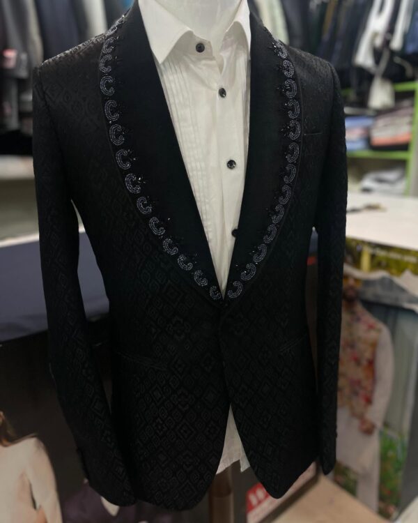 Customize Suit Four