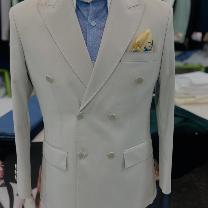 Bespoke Suit 04