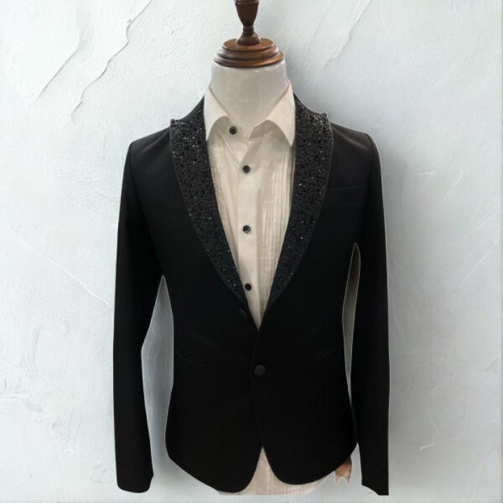Elegant Black Men’s Blazer with Embellished Shawl Lapel